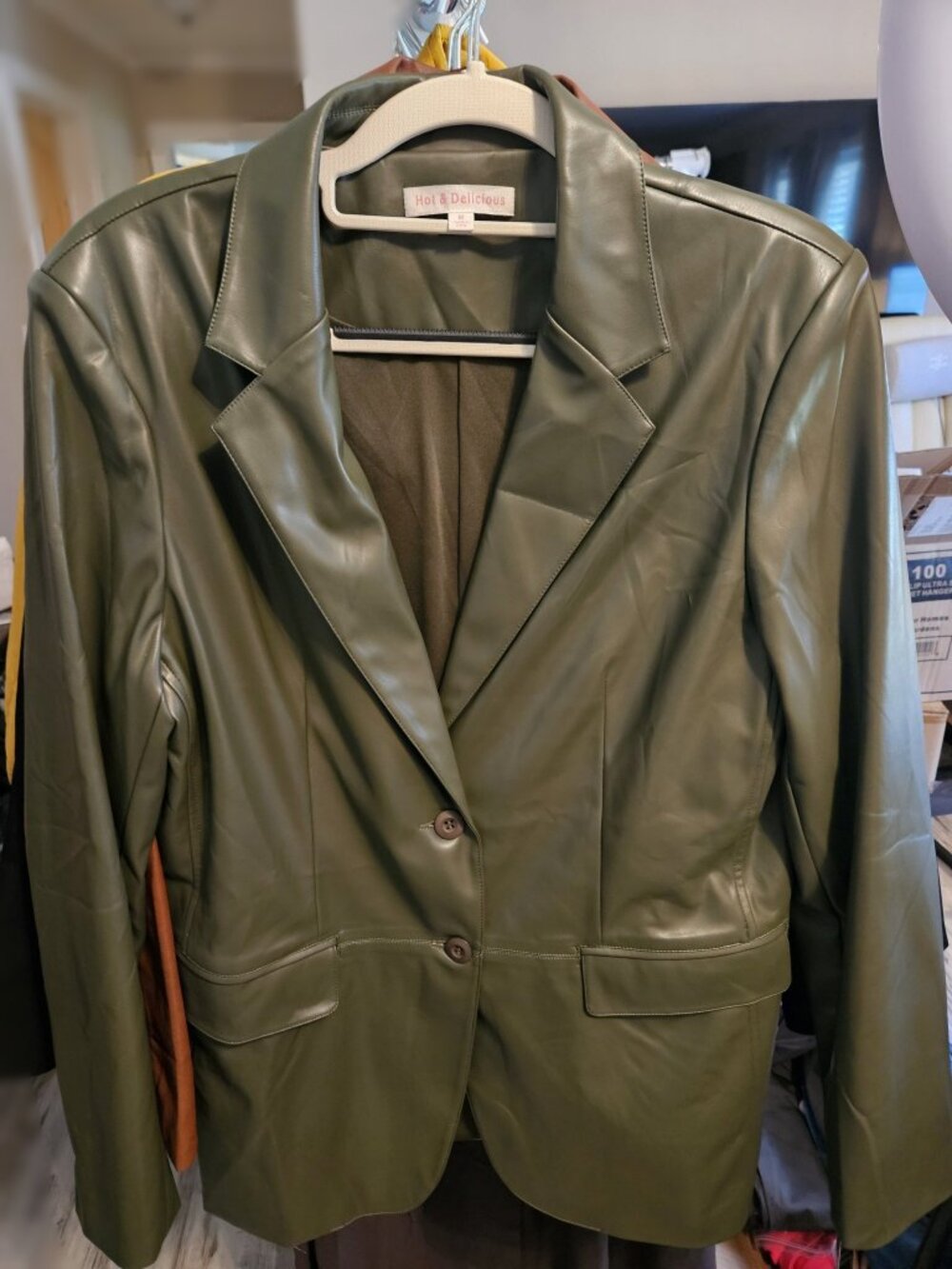 Hot & Delicious Olive Faux Leather Blazer 2Btn Real Pockets Womens M NWT
